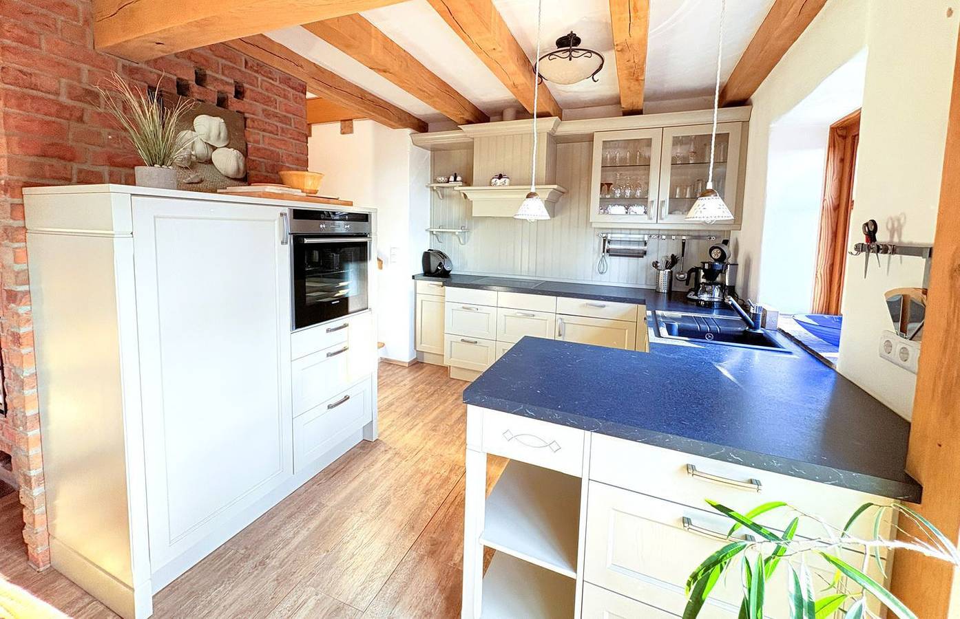 Windhuus–Exklusives Fachwerkhaus am Wieker Bodden mit Sauna und Leuchtturm-Blick in Wiek, Rügen