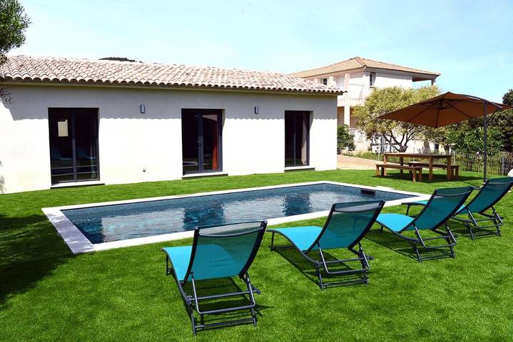 Location de vacances pour 4 personnes, avec jardin et piscine à Galéria - 2