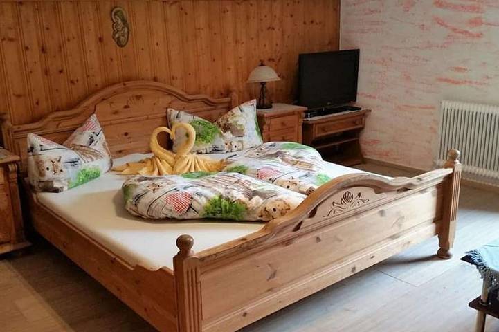 Ferienwohnung für 5 Personen, mit Balkon und Garten - 1