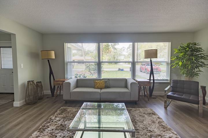 Vacation rental for 8 people, with terrace in Ormond Beach