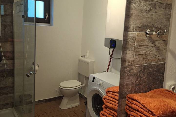 Holiday Home Nadira - Two Bedroom Apartment in Erdut, Condado de Osijek-Baranja