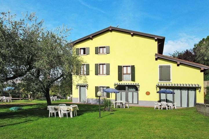 Villa pour 4 personnes, avec jardin et piscine à Bardolino