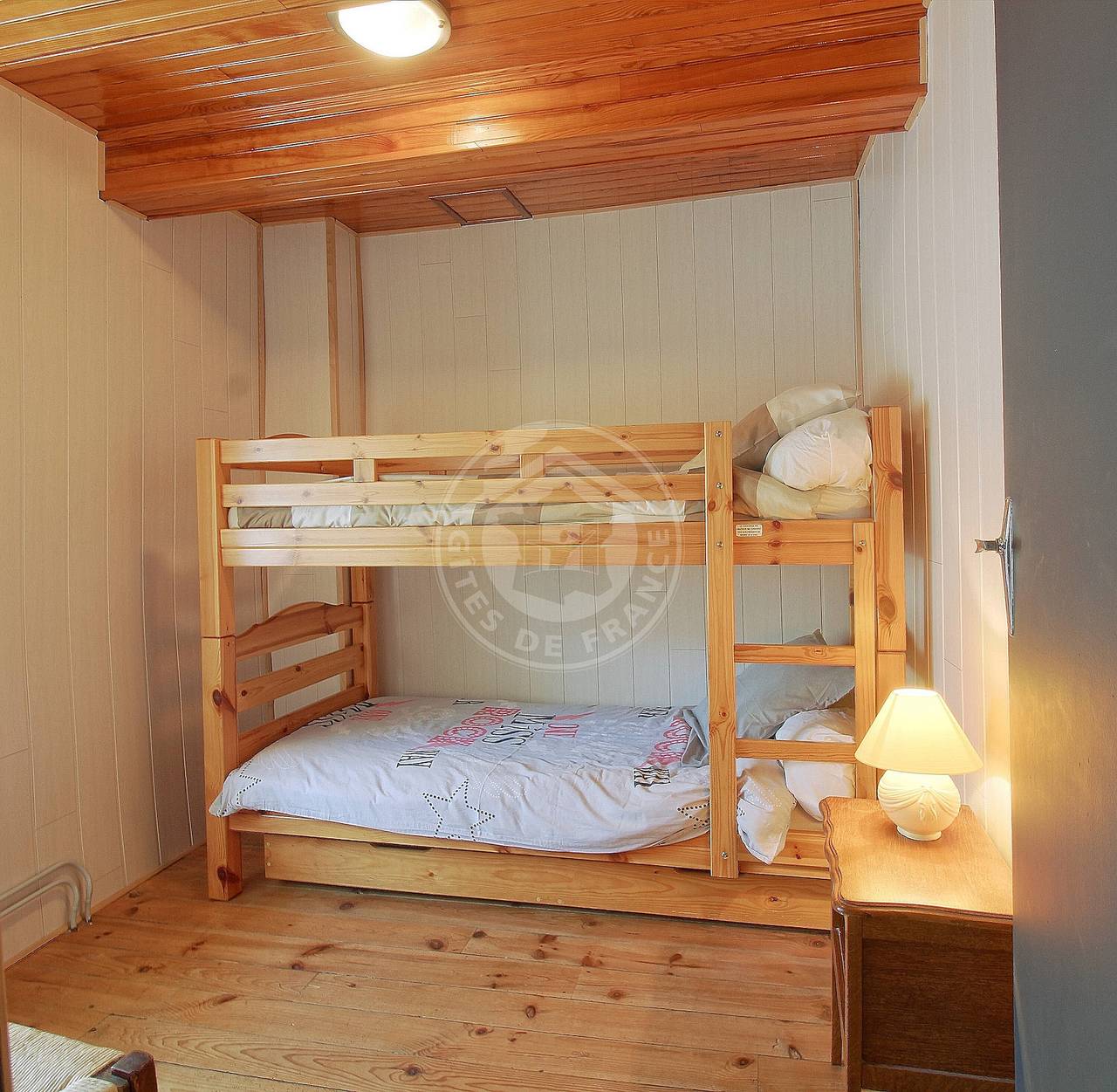 Holiday Home '113 Val D'Azun - Gîte 6 Voyageurs' with Mountain View, Private Terrace and Wi-Fi in Arrens-Marsous, Pyrenees National Park