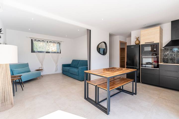 Location de vacances pour 6 personnes, avec piscine et terrasse dans Favone - 2