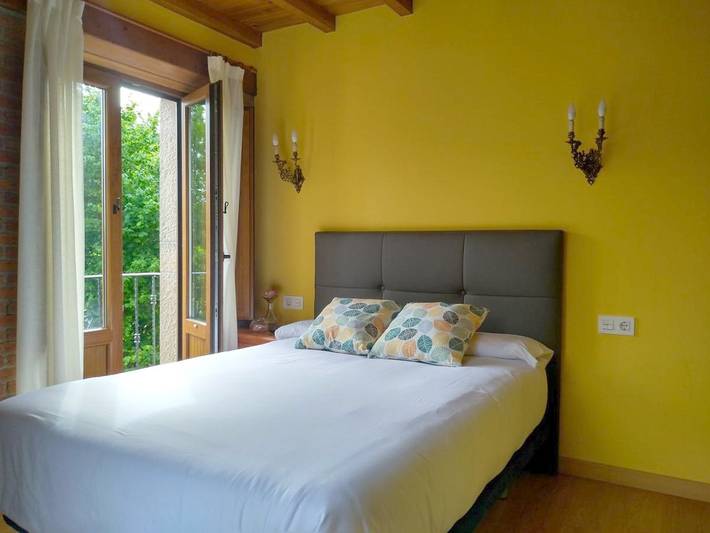 Location de vacances pour 5 personnes, animaux acceptés dans Cardes