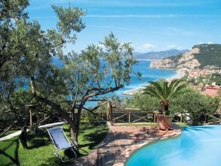 Appartamento intero, Einzimmerwohnung mit Panoramablick im Erdgeschos in Finale Ligure, Comune di Finale Ligure