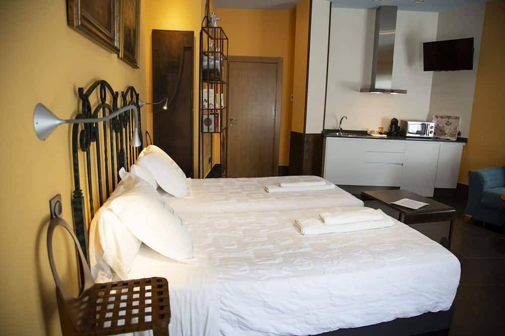 3 Estudios Deluxe Para 2 O 4 Personas - Parking Gratuito in Andújar, Provincia de Jaén