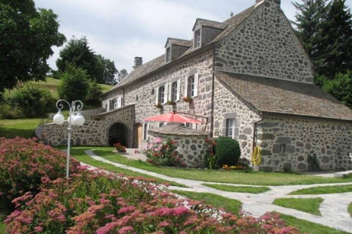 Gîte pour 6 personnes, avec terrasse à Virargues