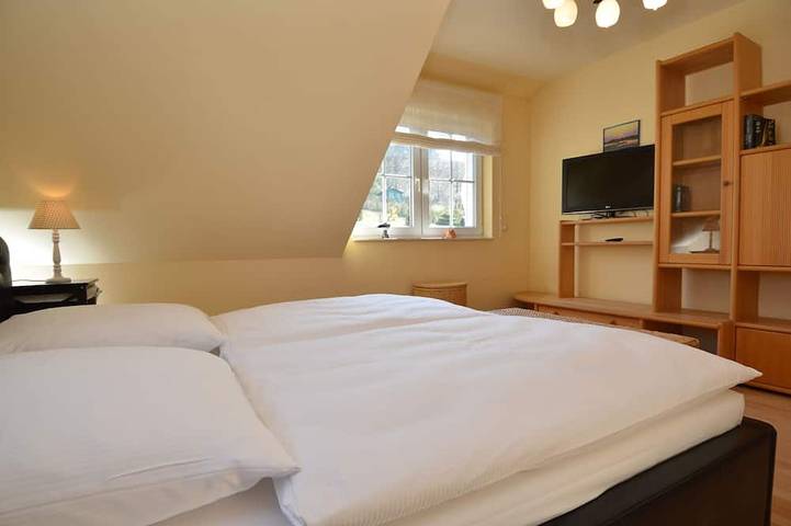 Ferienhaus für 6 Personen, mit Garten in Middelhagen - 3