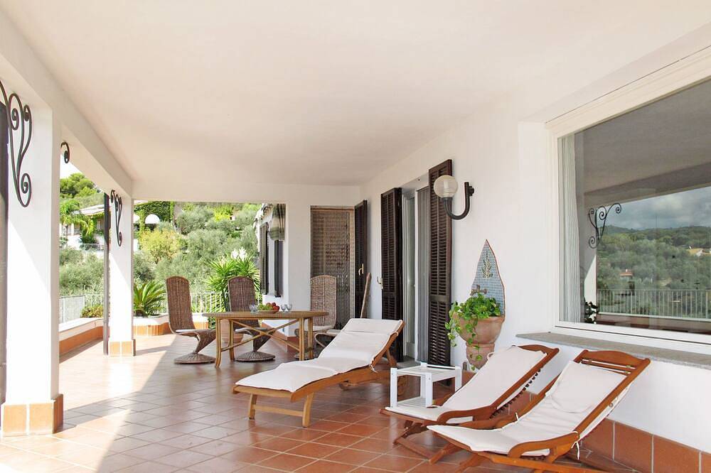 Ganze Wohnung, Alberto A by Interhome in Diano Castello, Riviera di Ponente