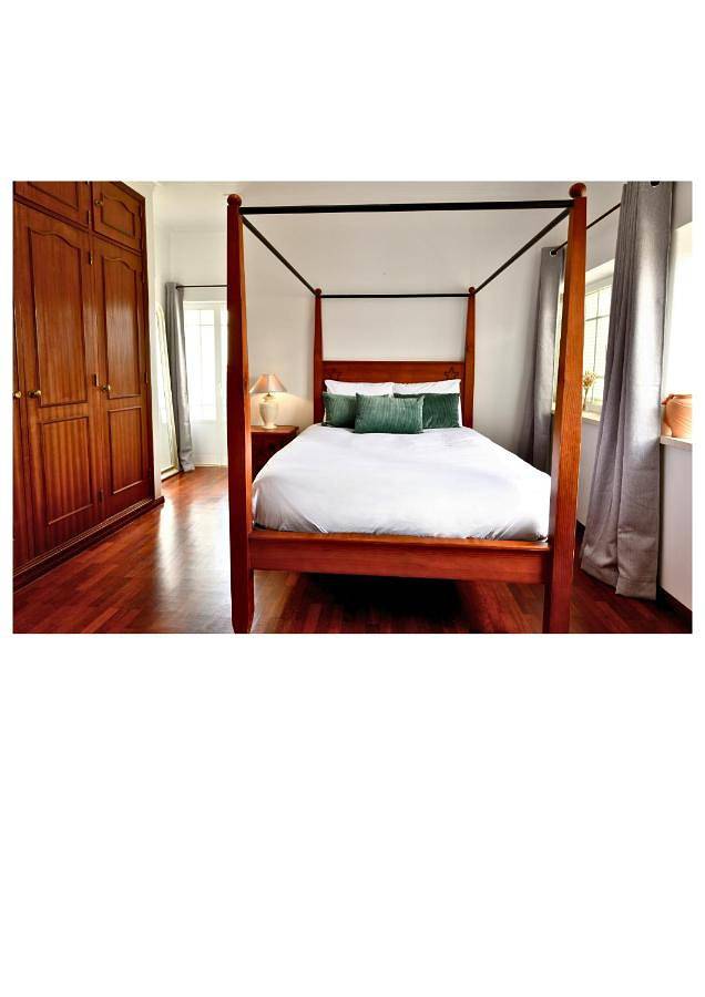 Location de vacances pour 26 personnes, avec terrasse ainsi que jardin et piscine, animaux acceptés à Caldas da Rainha - 3