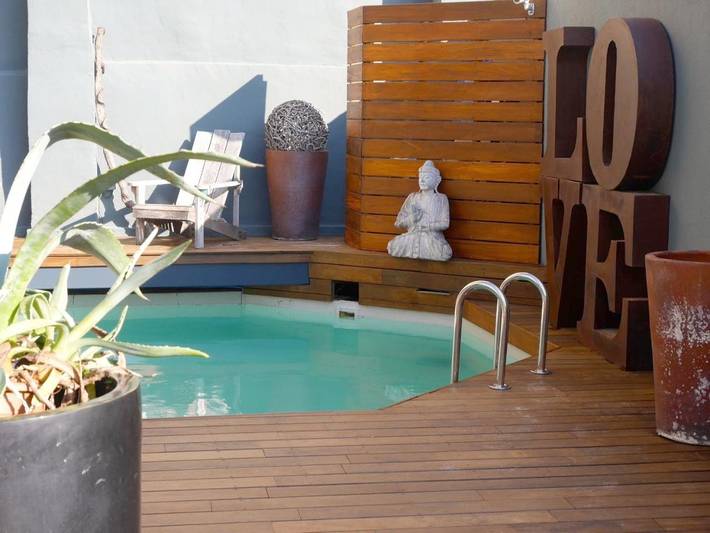 Gîte pour 6 personnes, avec piscine et terrasse dans Office De Tourisme Du Pays Des Sorgues Et Des Monts De Vaucluse