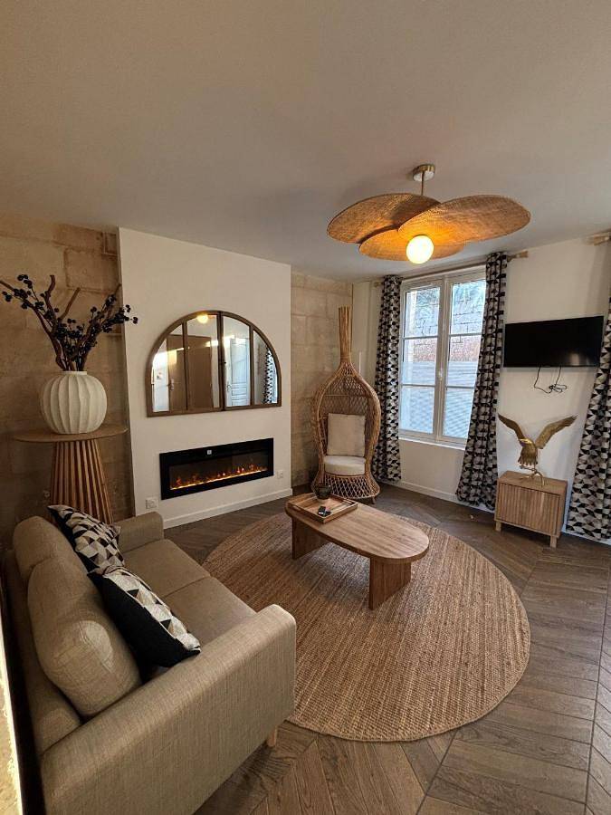 Gîte pour 2 personnes, avec vue et jardin dans Château de Pierrefonds