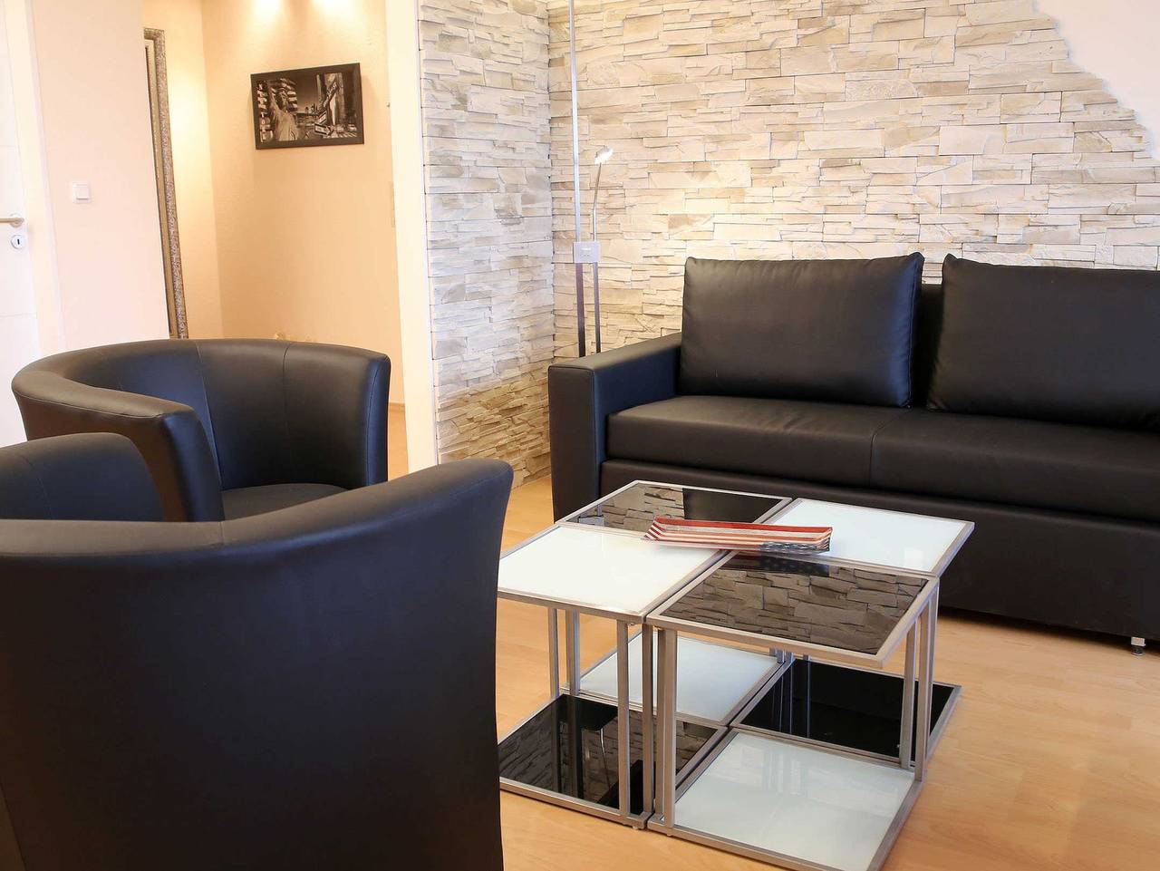 Ganze Ferienwohnung, Art City Studio Kassel 4 in Niestetal, Hessisches Bergland