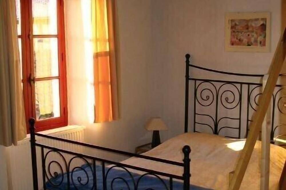 Appartement entier, Location vacances en Cévennes - Gîte Cévennes - Vue panoramique exceptionnelle in Moissac-Vallée-Française, Parc national des Cévennes