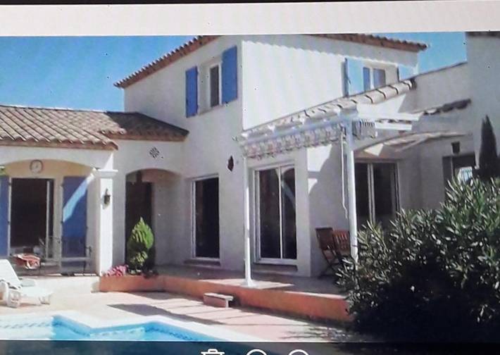 Maison d’hôte pour 2 personnes, avec Terrasse et Jardin ainsi que Piscine et Vue