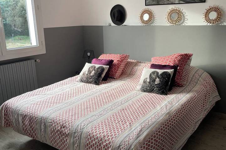 Location de vacances pour 4 personnes, avec piscine ainsi que jardin et terrasse à Lançon-Provence - 3