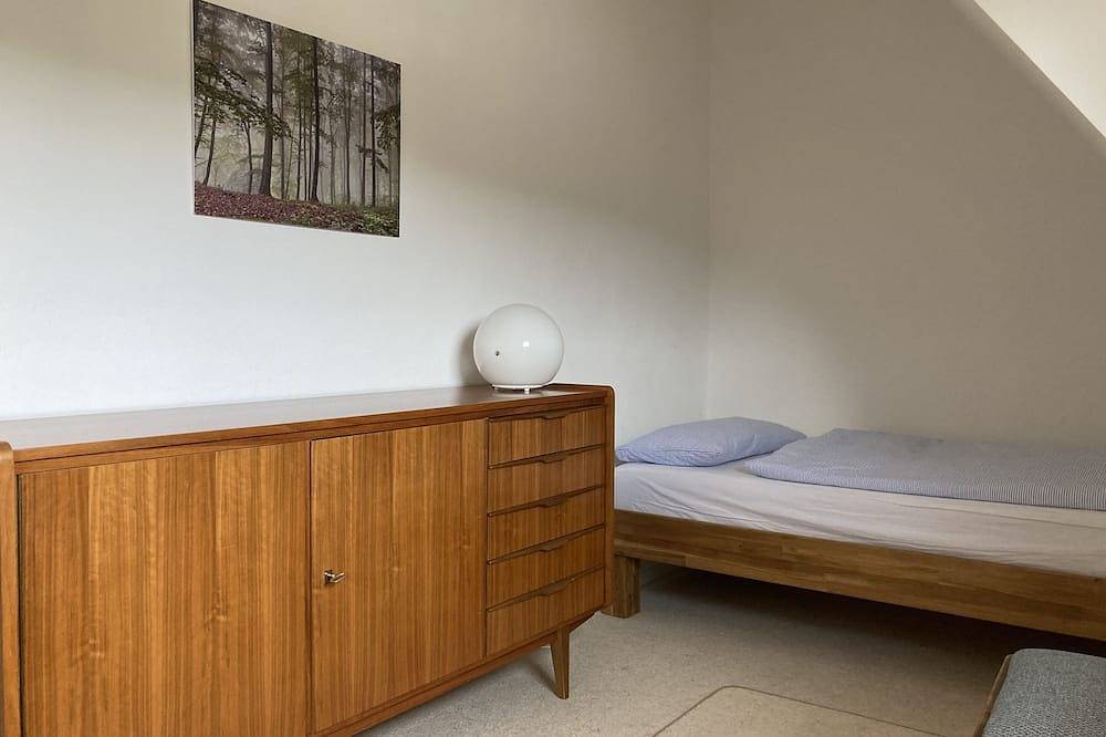 Ganze Wohnung, Neu renovierte Ferienwohnung über dem Pegnitztal in Vorra, Frankenalb