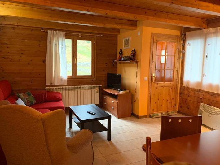 Gîte pour 6 personnes, avec jardin et vue dans Incles - 3