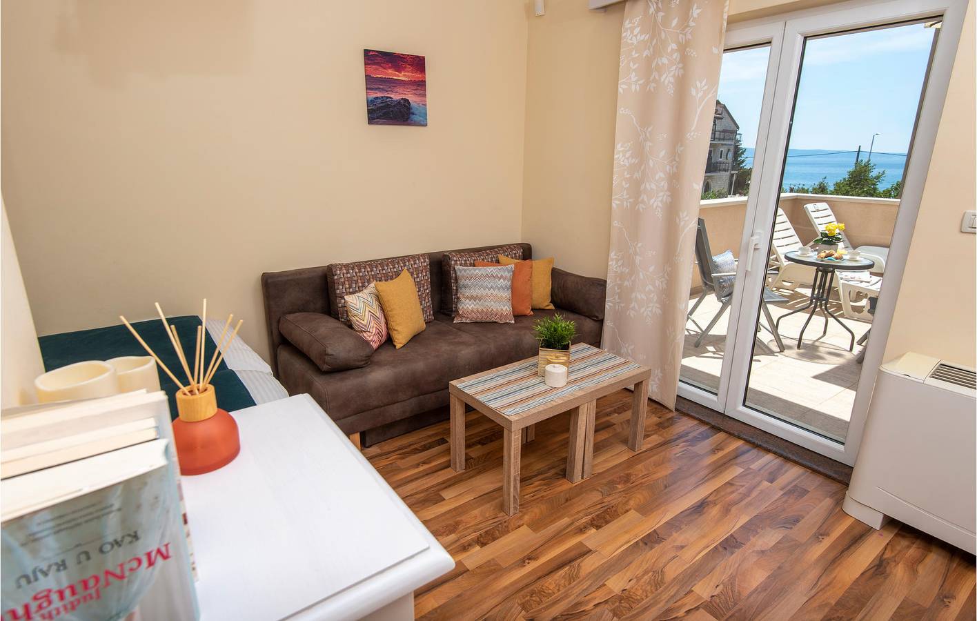 Ganze Ferienwohnung, Ferienwohnung für 4 Personen mit Terrasse in Podstrana, Split-Dalmatien