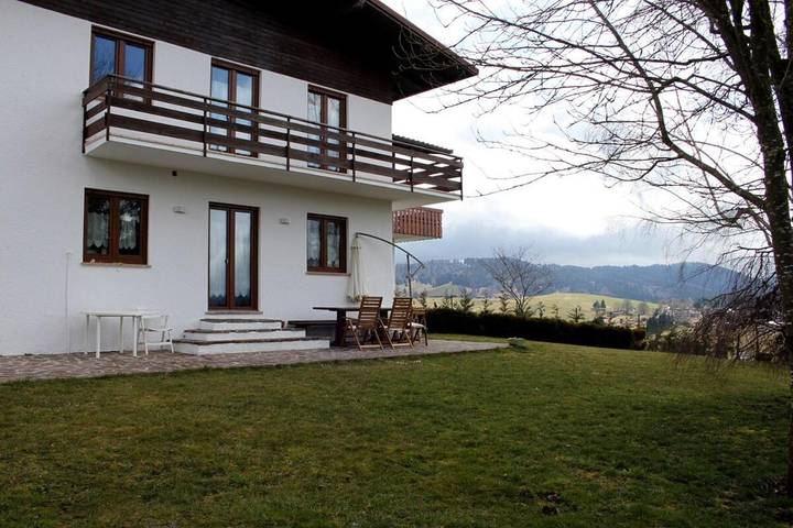 Casa vacanza per 6 persone, con terrazza e giardino nonché panorama ad Asiago