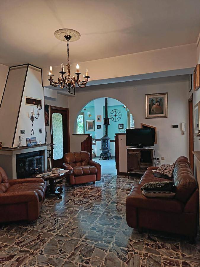 Appartamento per 4 persone, con Balcone e Giardino nonché Panorama a Tagliacozzo