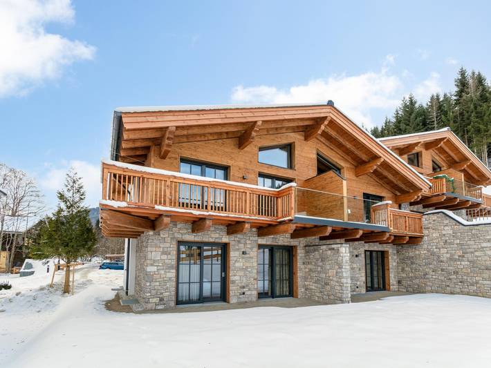 Ferienhaus für 10 Personen, mit Balkon und Terrasse sowie Garten und Sauna im Tennengebirge