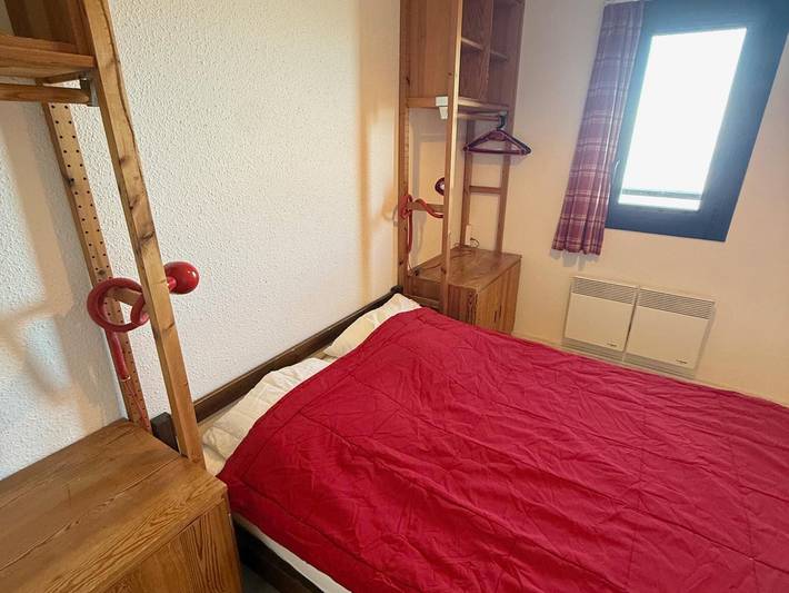 Appartement entier, Appartement 3 pièces au pied des pistes avec balcon vue vallée in Prapoutel, Les Adrets
