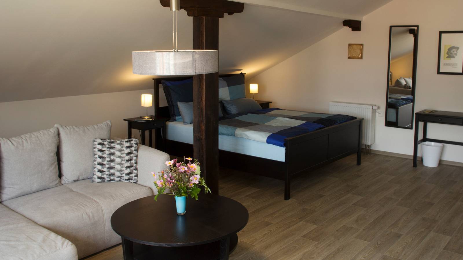 Cały apartament wypoczynkowy, Apartament wakacyjny dla 4 osób z balkon in Wurzen, Powiat Lipsk