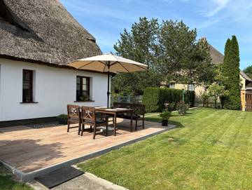 Ferienhaus für 4 Personen, mit Terrasse und Garten in Krummin