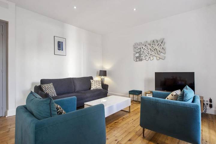 Gîte pour 4 personnes, avec balcon et jardin dans La Gare Du Midi Biarritz