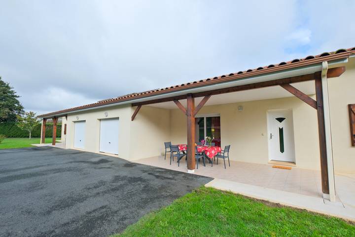 Location de vacances pour 6 personnes, avec jardin en Aquitaine