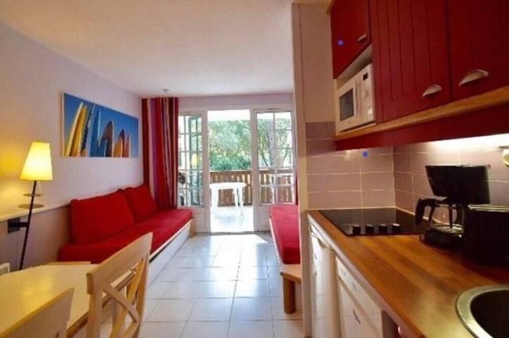 Gîte pour 5 personnes, avec jacuzzi ainsi que piscine et terrasse dans Golf De Moliets Moliets Et Maa