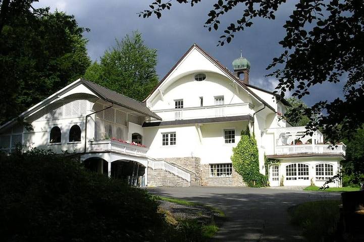 Ferienwohnung für 4 Personen, mit Balkon und Garten in Lindberg