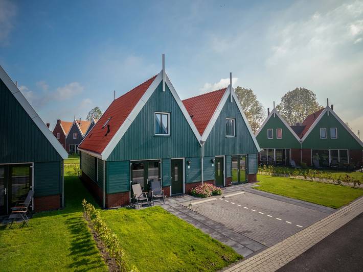 Bungalow für 4 Personen, mit Sauna und Balkon/Terrasse sowie Terrasse - 1