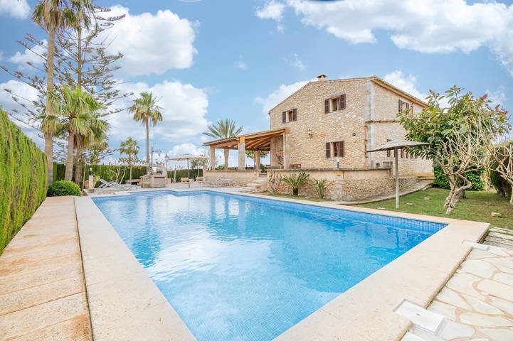 Ferienhaus für 8 Personen, mit Balkon und Garten in Manacor