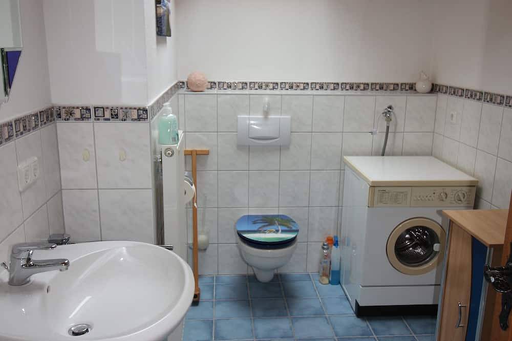 Ganze Wohnung, Landhaus Nessi - Ferienwohnung mit Entschleunigung am Tor zum Tegernsee in Waakirchen, Bayerische Alpen