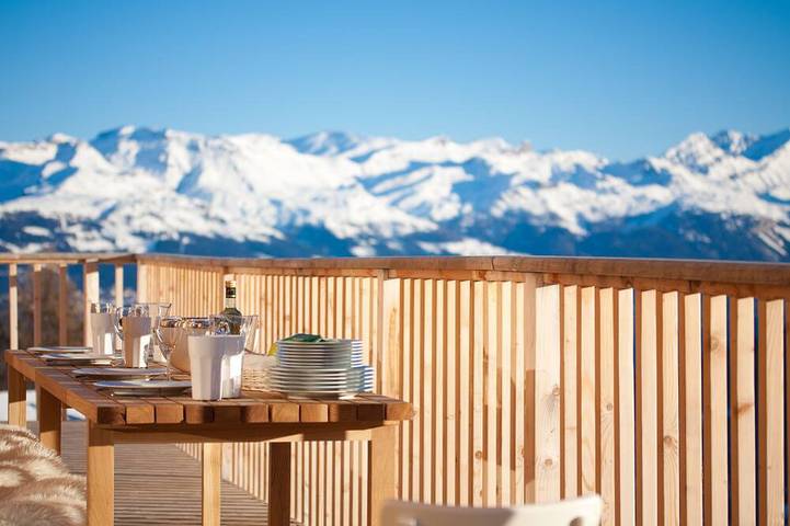 Chalet für 14 Personen, mit Sauna und Garten sowie Balkon