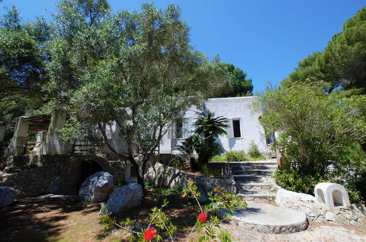 Ampia villa con discesa al mare (casa D) in Castro (Lecce), Provincia di Lecce