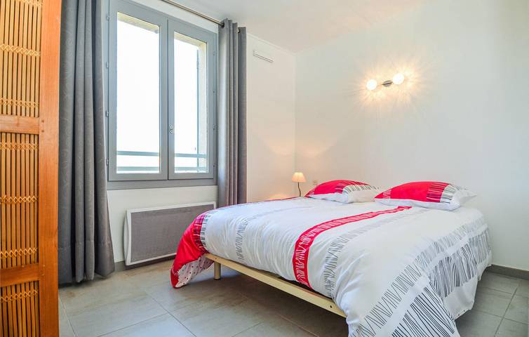 Apartamento vacacional entero, Apartamento en el centro de Uzès con parking y WiFi in Uzès, Region de Nimes