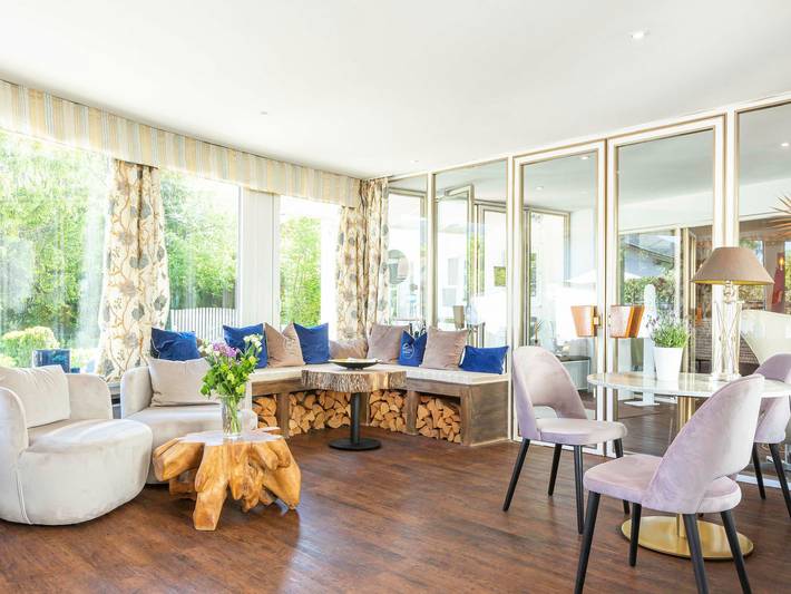 Hotel für 3 Personen, mit Balkon und Whirlpool sowie Terrasse und Garten in Rottach-Egern - 3