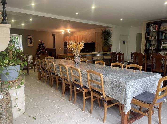 Gîte pour 22 personnes, avec terrasse ainsi que piscine et jardin, animaux acceptés en Gironde - 4