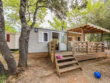 Static Caravan for 4 People in Joyeuse, Parc naturel régional des Monts d'Ardèche, Photo 1