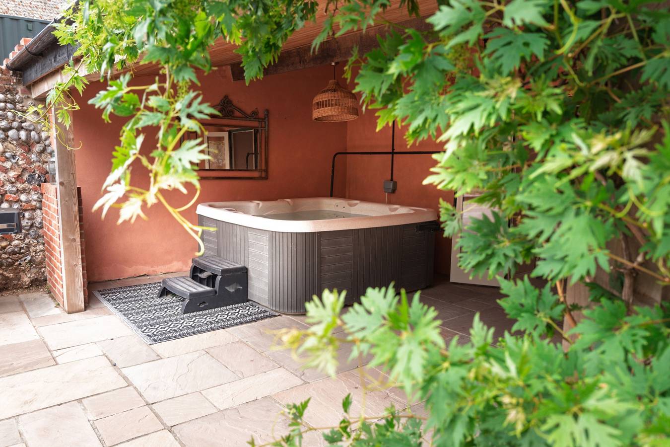 Entire studio, Studio with Hottub-Garden-Petsok-Bbq-Parking in Northrepps, Norfolk Coast