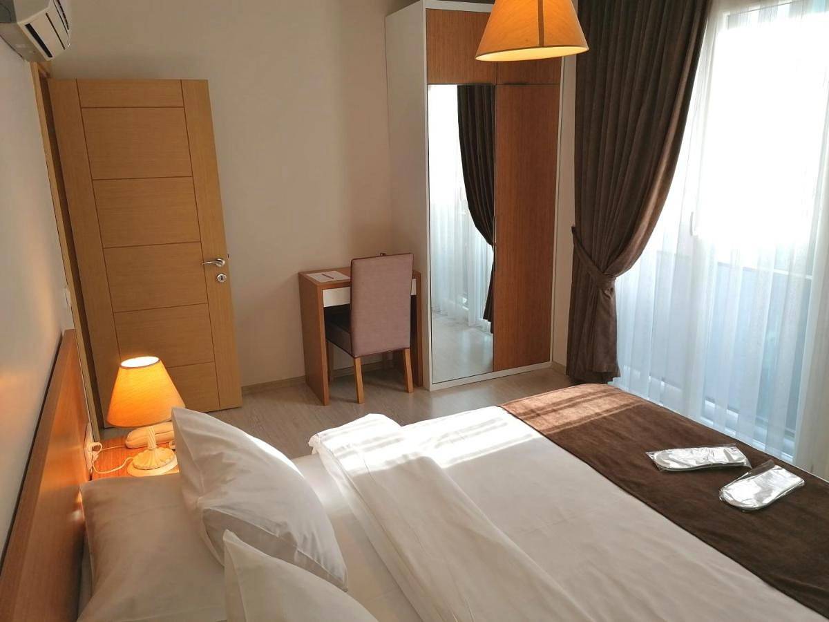 Geheel appartement, Standard Suite (Half Basement) in Tuzla, Marmararegio