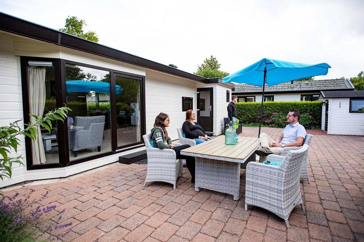 Strandhaus für 2 Personen, mit Terrasse und Garten sowie Pool in Noordwijk