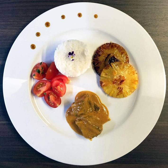 Location de vacances pour 2 personnes, avec vue et jardin à Saint-Dizier-Leyrenne - 2