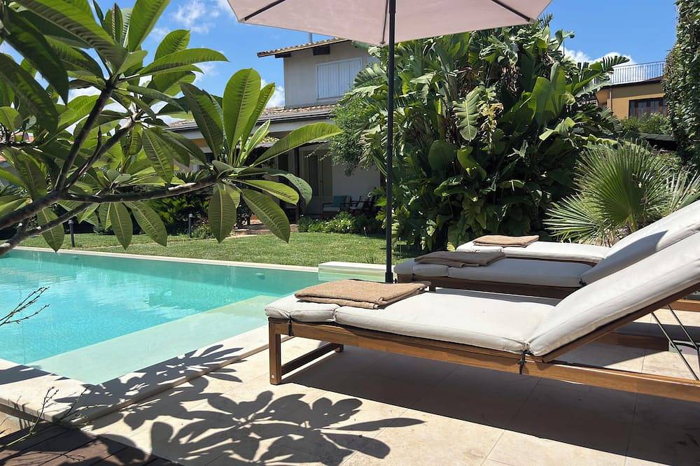 Villa Lucia con piscina infinity e giardino in un oasi di pace in Cassibile, Siracusa