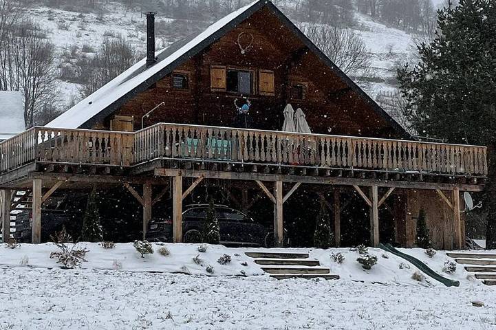 Chalet für 12 Personen, mit Whirlpool und Terrasse sowie Garten - 1