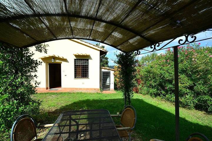 Casa vacanza per 9 persone, con piscina e giardino - 1